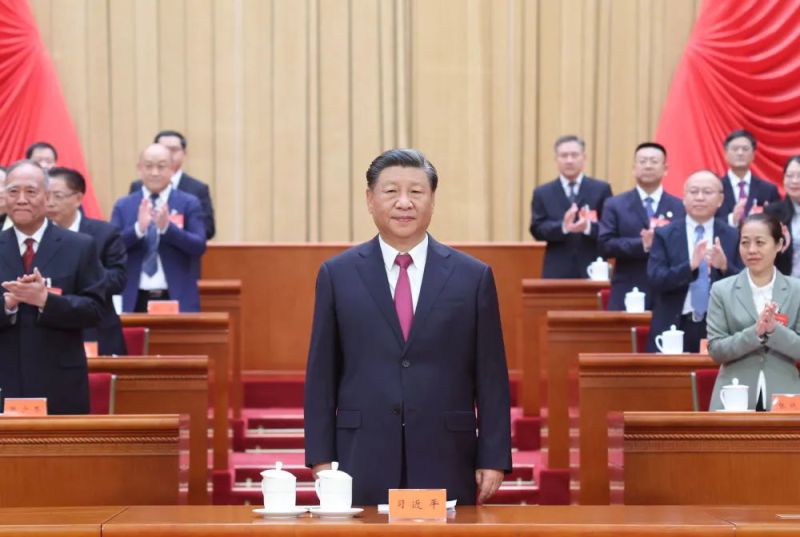 中國工會(huì )第十八次全國代表大會(huì )在京開(kāi)幕 習近平等黨和國家領(lǐng)導人到會(huì )祝賀